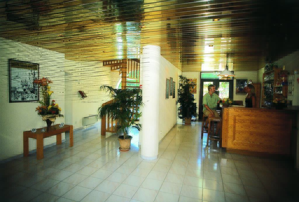 Hotel Lou Paouvadou Sainte-Maxime Exterior foto